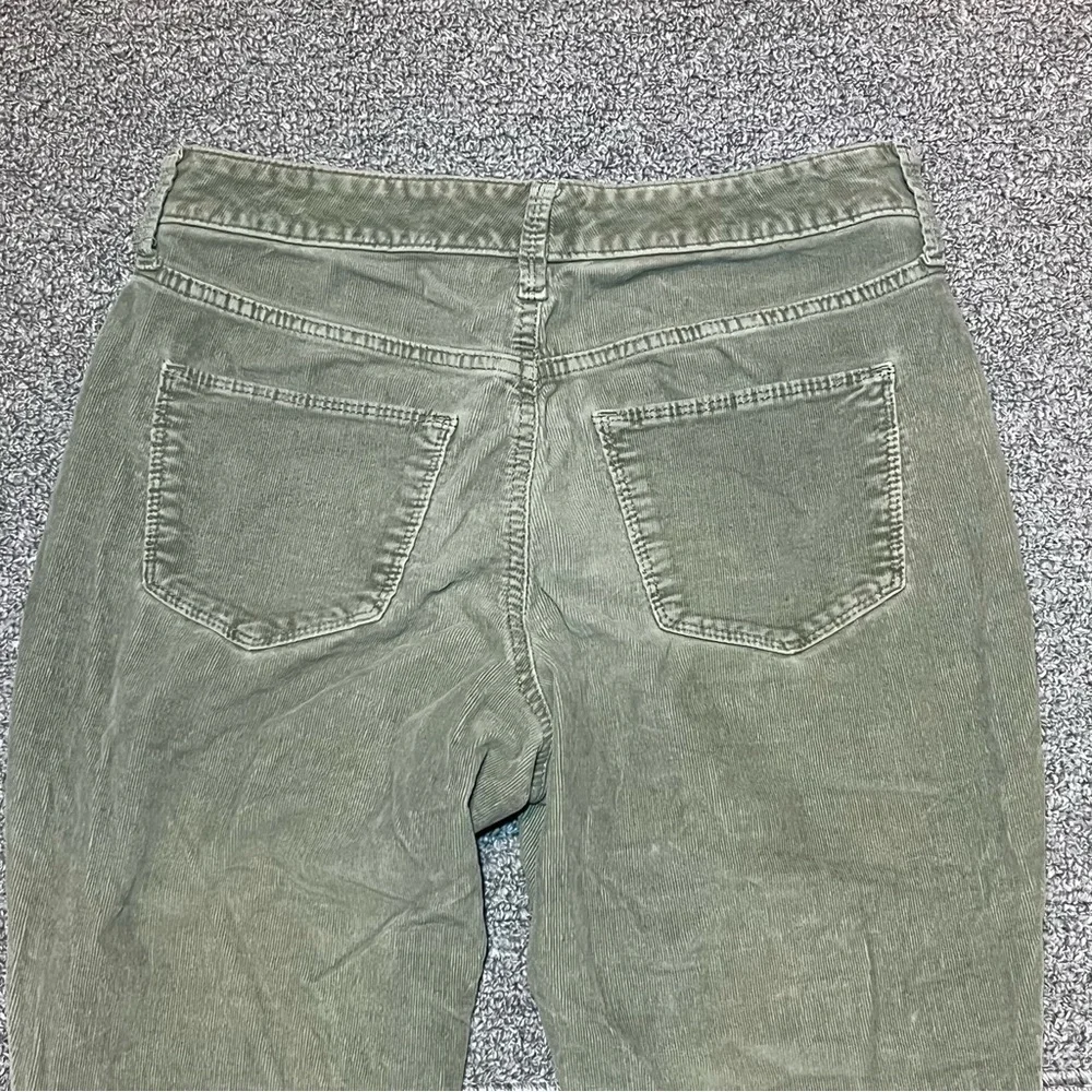 Universal Thread High Rise Skinny Corduroy Pants Womens Size 6 Green Button Fly